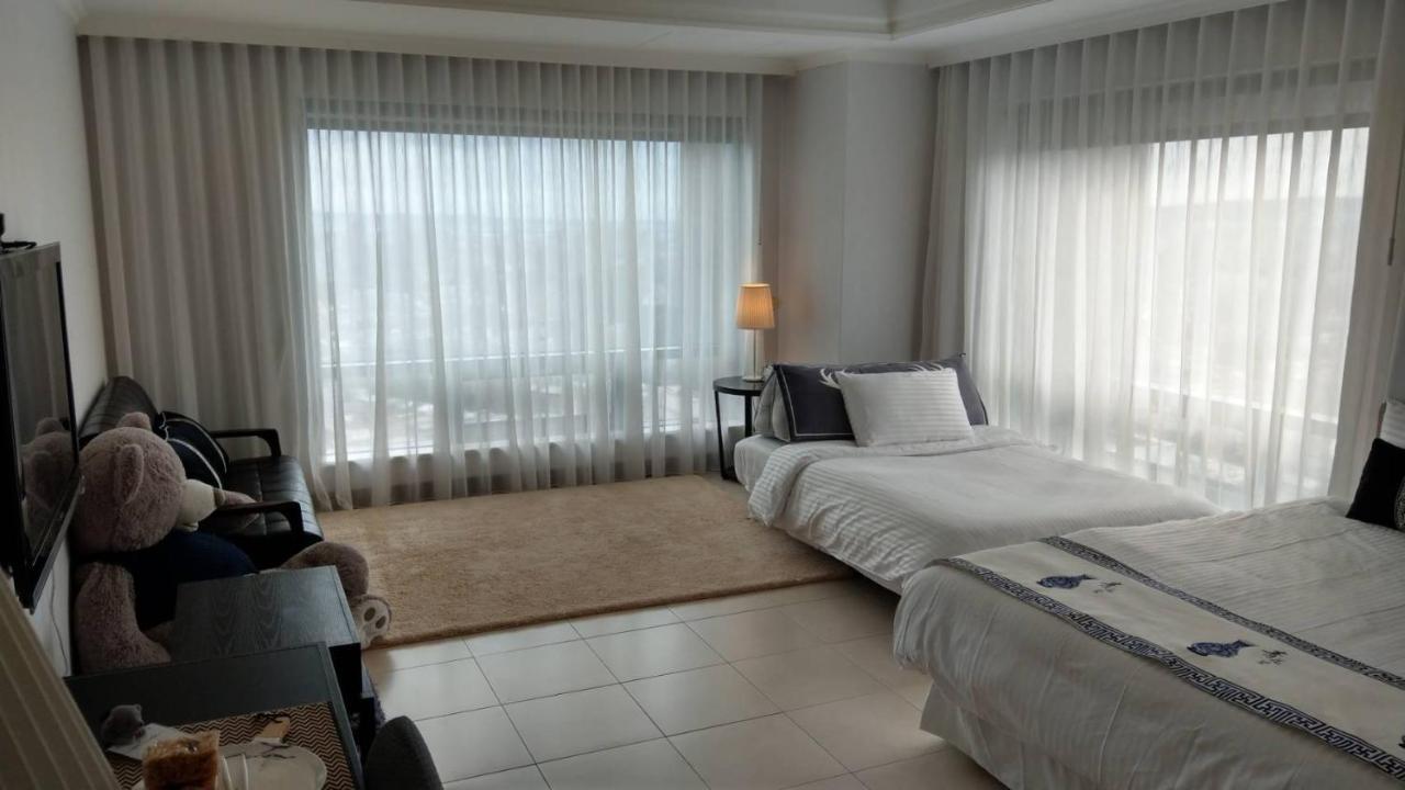 Corner Inn Taichung Luaran gambar